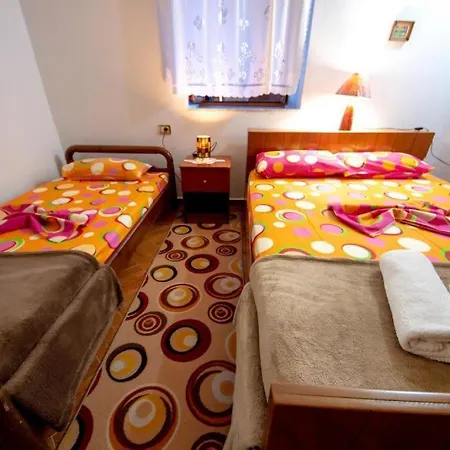 Nina's Gjirokaster